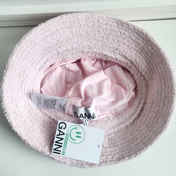 New GANNI Logo Embroidered Terrycloth Bucket Beach Hat Mary's Rose NWT Size XS/S - Picture 12 of 15